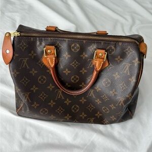 Louis Vuitton Speedy